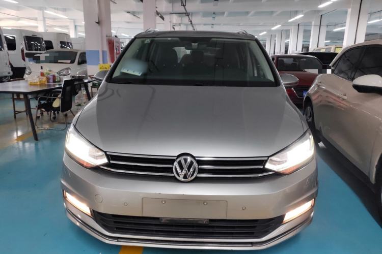 Used Volkswagen Touran 2018 Volkswagen Touran L 330TSI DSG Luxury Edition