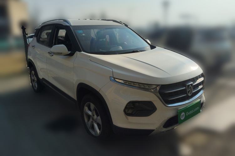 Used Baojun 510 2017 1.5L Manual Fashion Model
