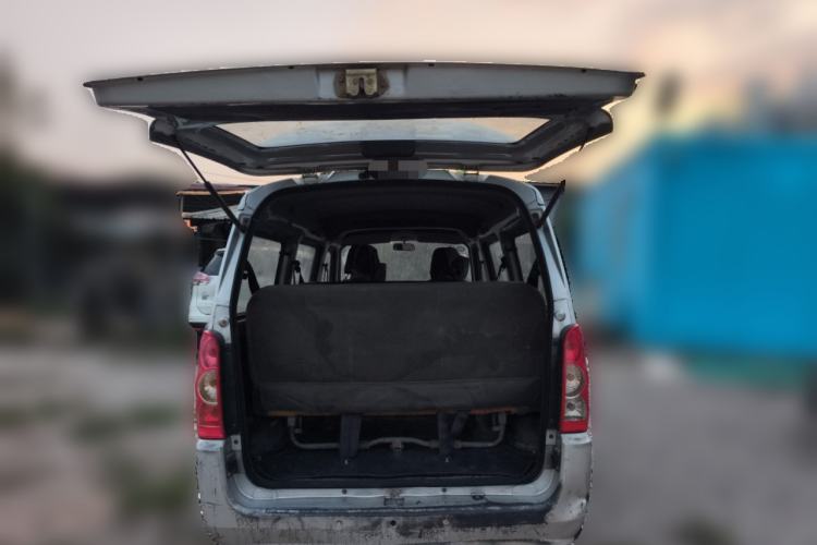 Used Wuling Rongguang 2011 1.2L Base Version
