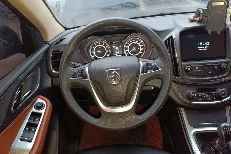 Used Baojun 560 2016 1.5T Manual Elite Edition