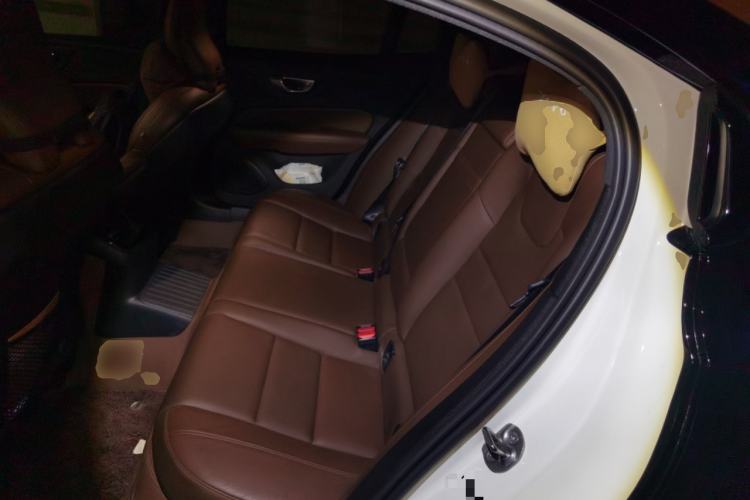 Used Volvo S60 New Energy 2024 T8 All-Wheel Drive Long-Range Zhiyi Luxury Edition