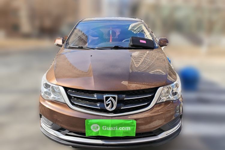 Used Baojun 730 2016 Revised Version 1.5L Manual Standard Model 5 Seats Front