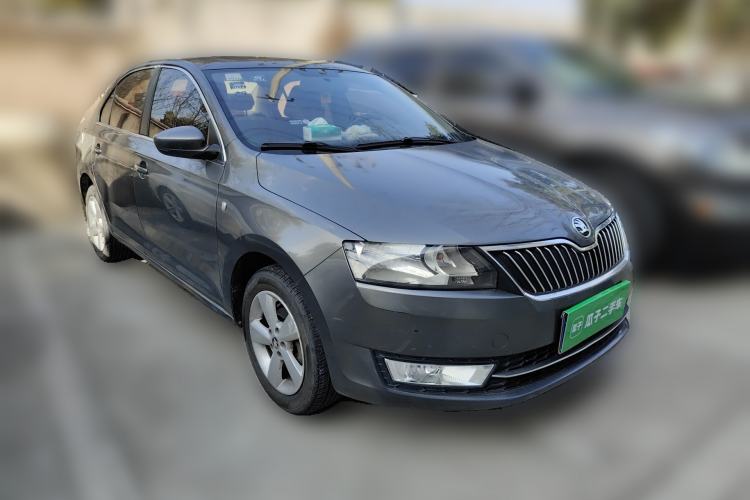 Used Skoda Rapid 2013 1.6L Automatic Smart Selection Model
