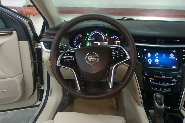Used Cadillac XTS 2014 28T Comfort Version
