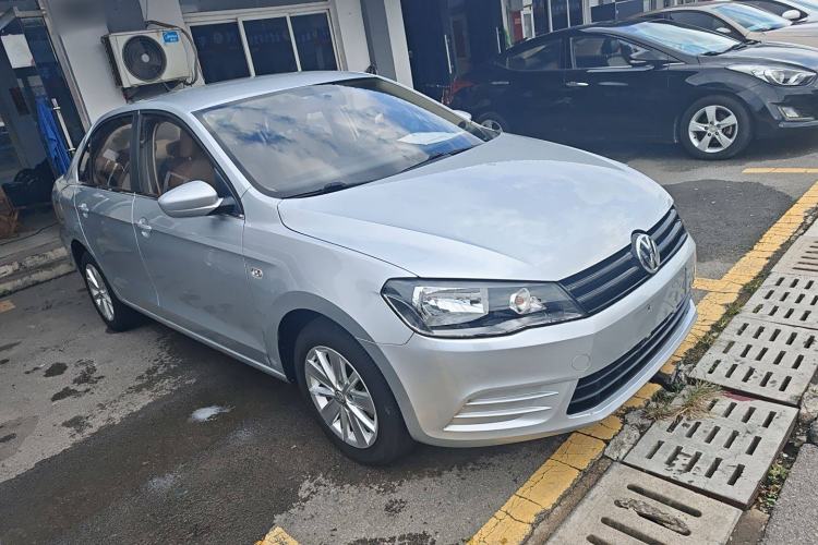 Used Volkswagen Jetta 2015 1.6L Automatic Fashion Model