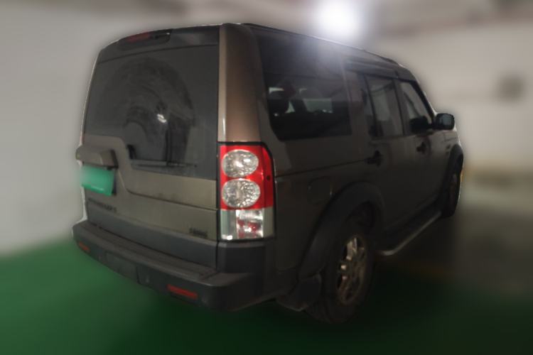 Used Land Rover Discovery 2011 2.7 TDV6 S Diesel Version Rear Right 45 Deg