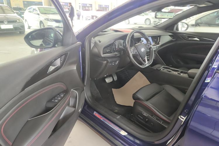 Used Buick Regal 2020 GS 28T Prestige Model