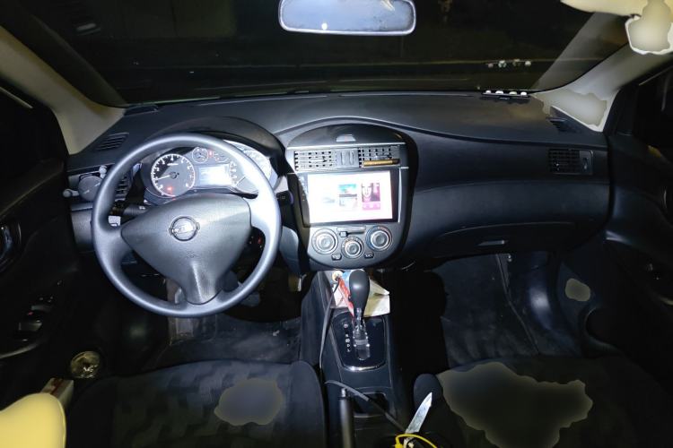 Used Nissan Tiida 2014 1.6L CVT Comfort Model
