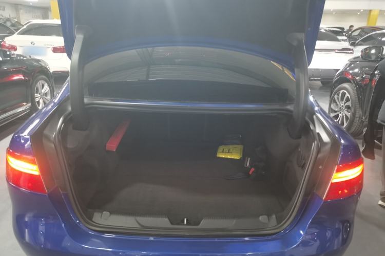 Used Jaguar XEL 2019 2.0T 200 PS Deluxe Edition
