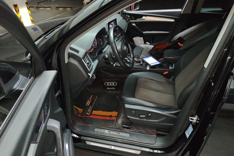 Used Audi Q5L 2018 40 TFSI Prestige Fashion Edition China VI Driver Seat