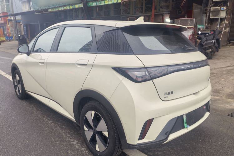 Used BYD Dolphin 2023 420 km Fashion Edition
