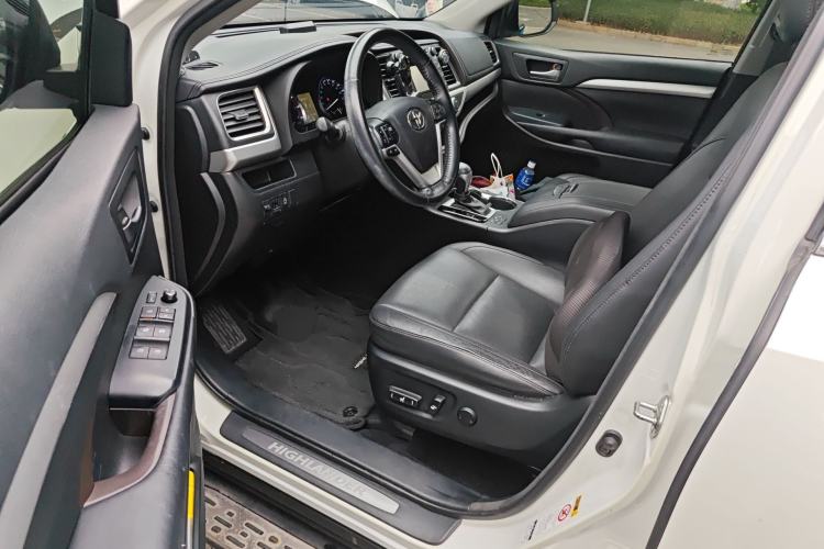 Used Toyota Highlander 2015 2.0T Four-Wheel Drive Luxury Edition 7-Seater