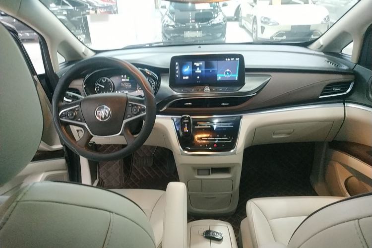 Used Buick GL8 2021 Land Cruiser Executive Class 652T Luxury Model
