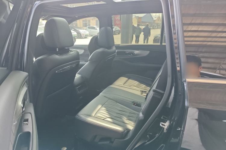 Used GAC Trumpchi GS8 2022 Dual-Engine Series 2.0TM Two-Wheel Drive Prestige Edition (7 Seats)
