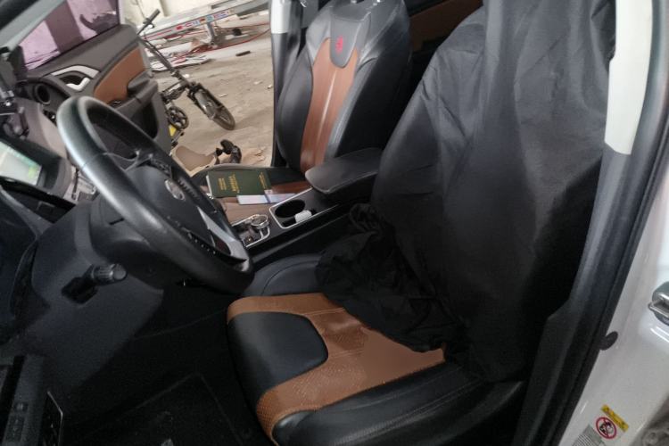 Used BYD Qin New Energy 2015 1.5T Dual-Crown Flagship Edition
