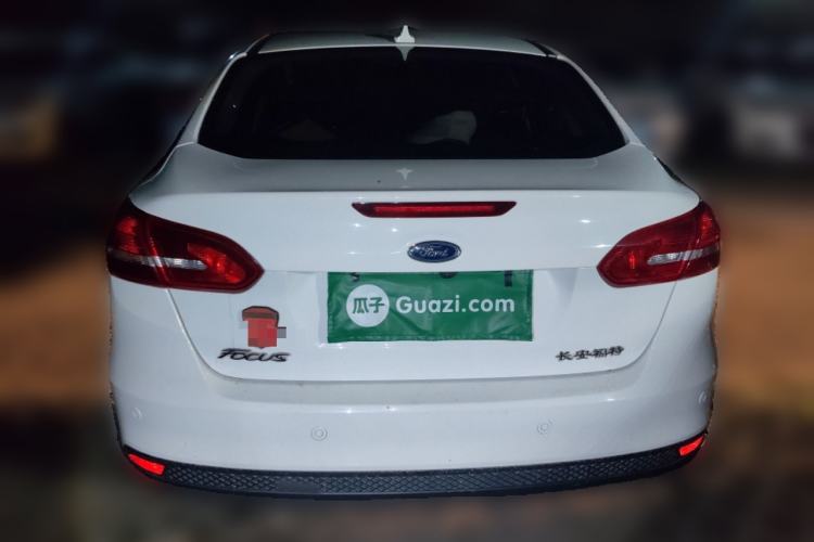 Used Ford Focus 2018 Sedan Classic 1.6L Automatic Trendy SmartDrive Edition
