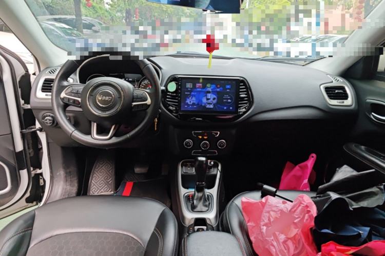 Used Jeep Compass 2017 200T Automatic Enjoyment Version Center Console