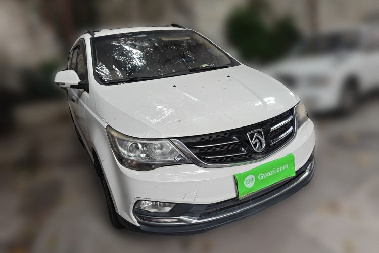 Used Baojun 730 2016 1.8L iAMT Comfort Version 7 Seats Front Right 45 Deg