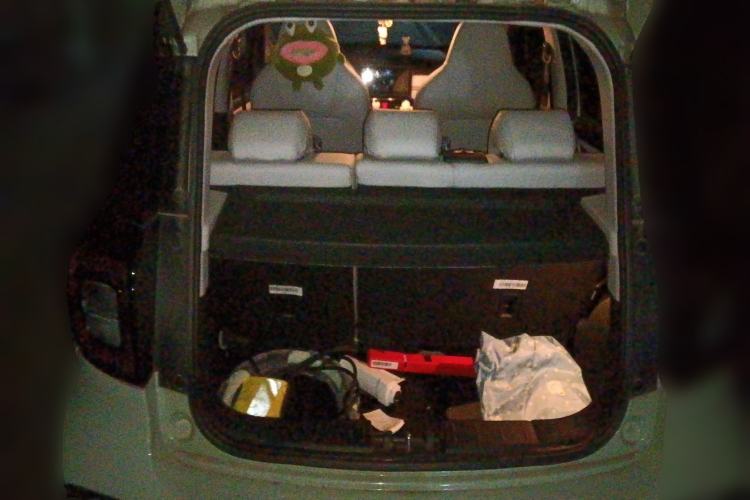 Used SOL E10X 2022 Flower Fairy Design Four-Leaf Clover Trunk