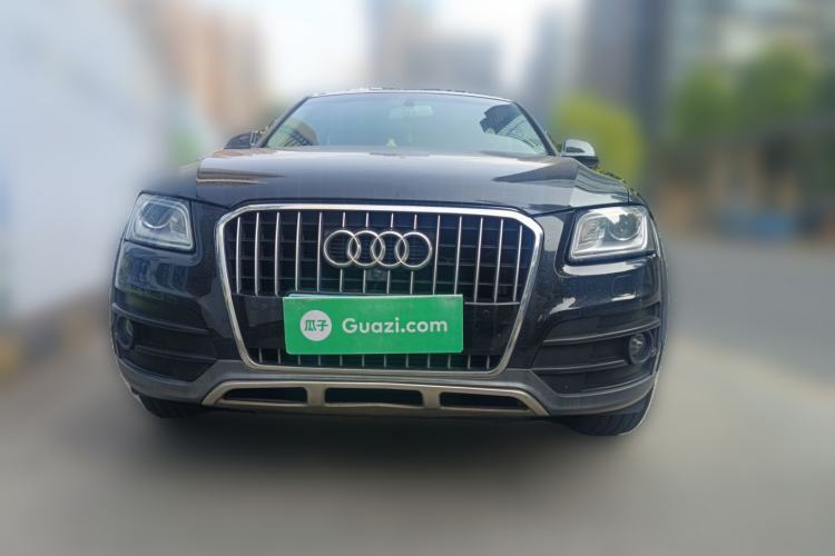 Used Audi Q5 2017 Plus 40 TFSI Technology Model