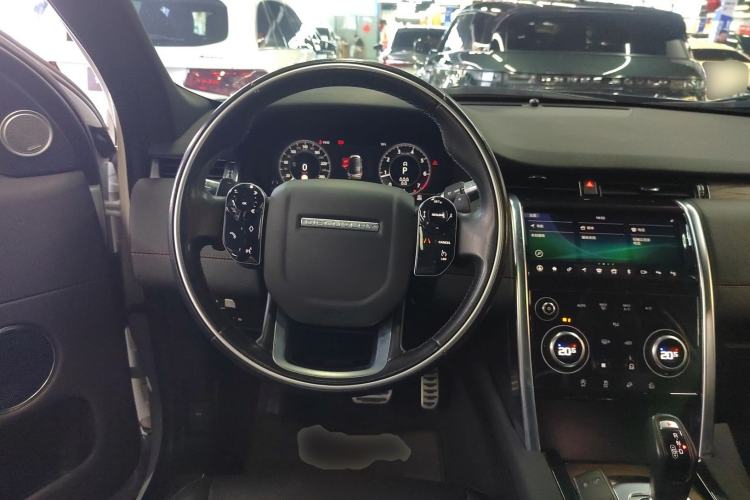 Used Land Rover Discovery Sport 2020 249 PS R-Dynamic Performance Tech Edition 7 Seats Steering Wheel