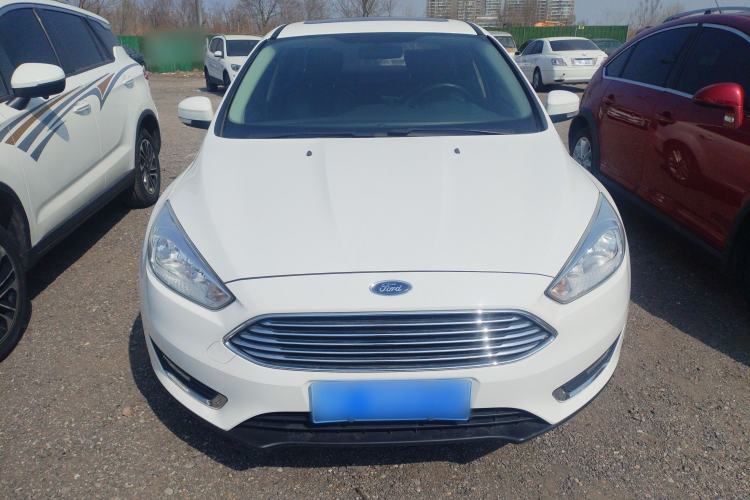 Used Ford Focus 2017 Sedan 1.6L Manual Fashion Edition Smart Drive Version
