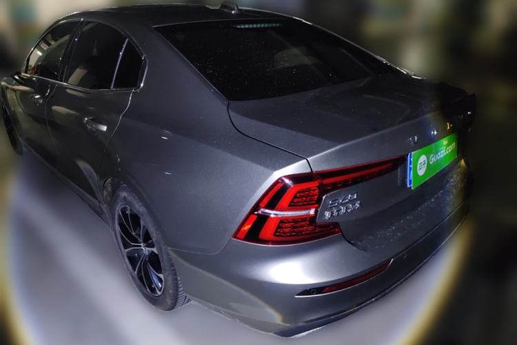 Used Volvo S60 2021 T4 Zhiyi Luxury Edition