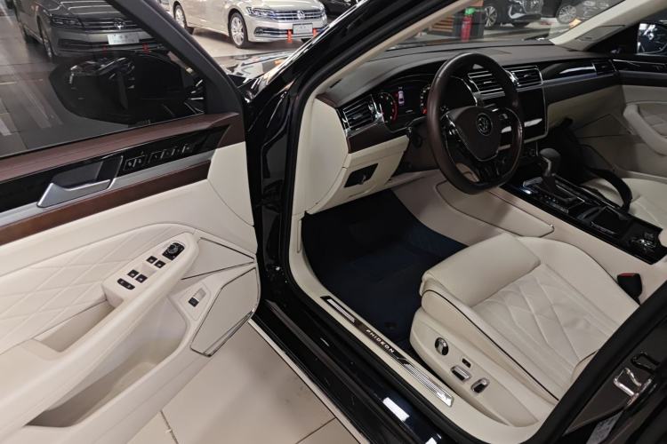 Used Volkswagen Phideon 2021 380TSI Prestige Edition
