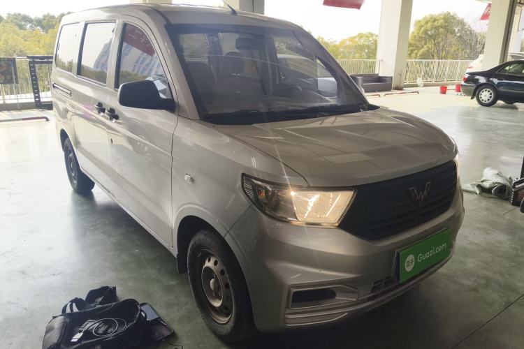 Used Wuling Hongguang V 2022 1.5L Jingqu Edition Electric-Assist LAR
