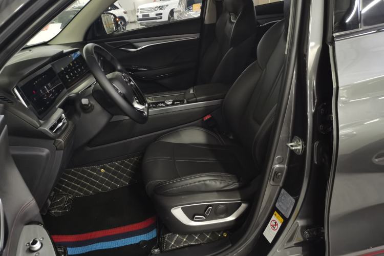 Used Changan CS75 PLUS 2022 1.5T Automatic Luxury Model
