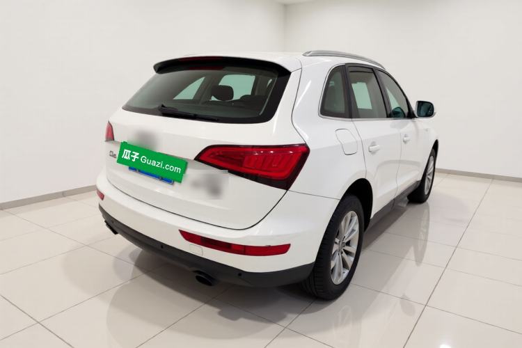 Used Audi Q5 2013 40 TFSI Ambition Rear Right 45 Deg