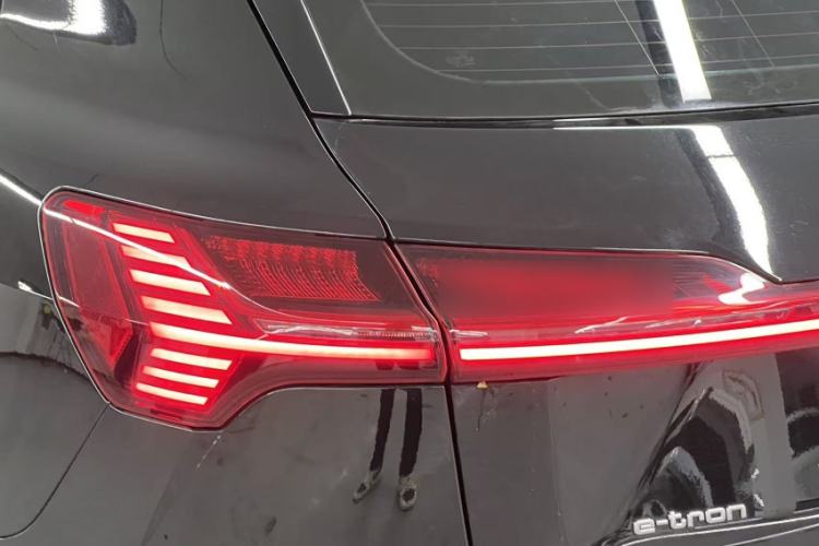 Used Audi e-tron 2021 50 quattro Luxury Edition