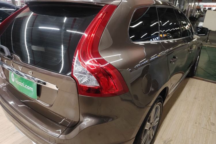 Used Volvo XC60 2017 T5 AWD Smart Range Edition Exterior 3