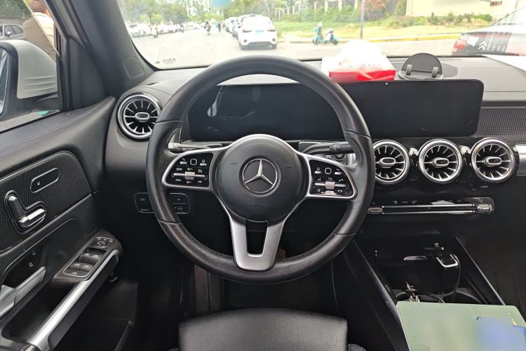 Used Mercedes-Benz GLB 2021 GLB 200 Fashion Model Steering Wheel