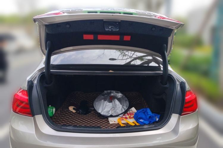 Used BMW 3 Series 2018 320Li Fashion Model
