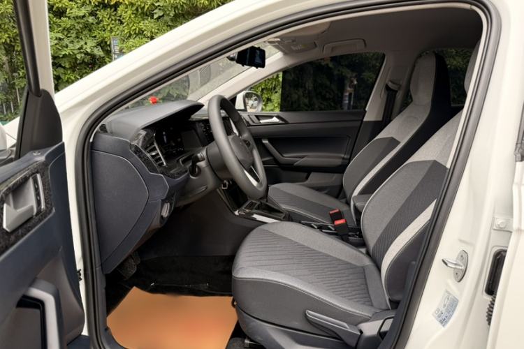 Used Volkswagen Lavida 2025 New Sharp 1.5L Outstanding New Edition Interior 3