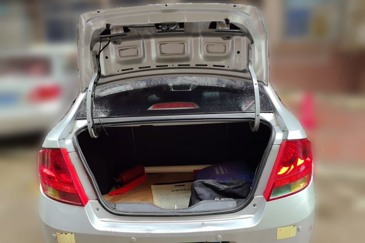 Used Chevrolet Sail 2011 Sedan 1.4L AMT Happiness Edition