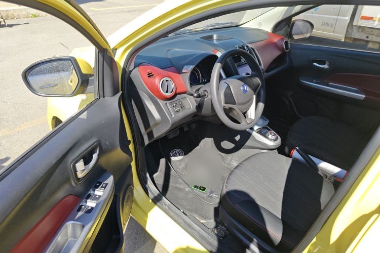 Used CHANGAN Benni 2015 1.4L IMT Luxury Model China V Standard
