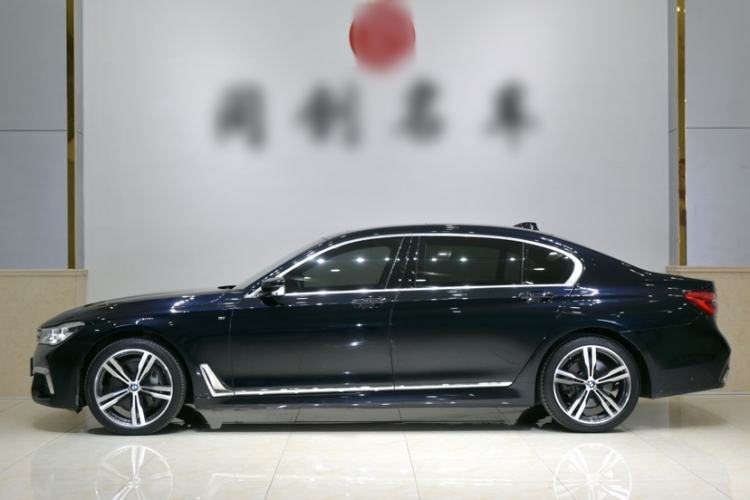 Used BMW 7 Series 2018 740Li xDrive Luxury Edition M Sport Package Exterior 3