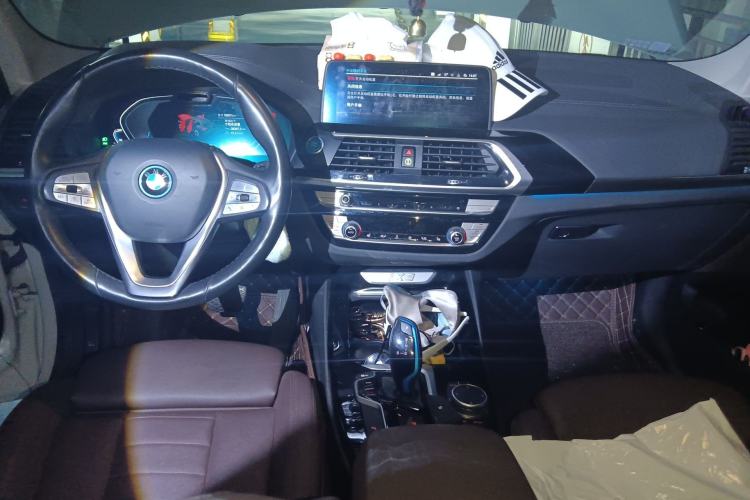 Used BMW iX3 2021 Updated Leading Edition
