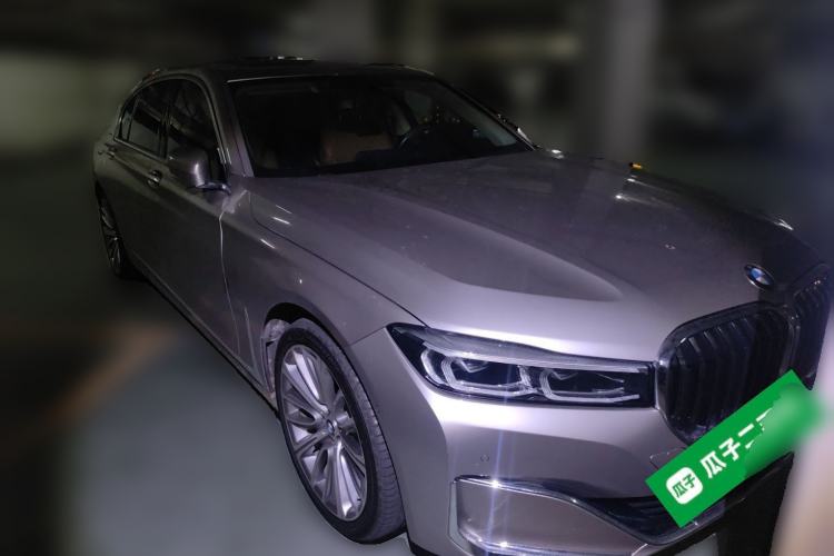 Used BMW 7 Series 2019 Restyled 740Li Leading Luxury Package Front Right 45 Deg