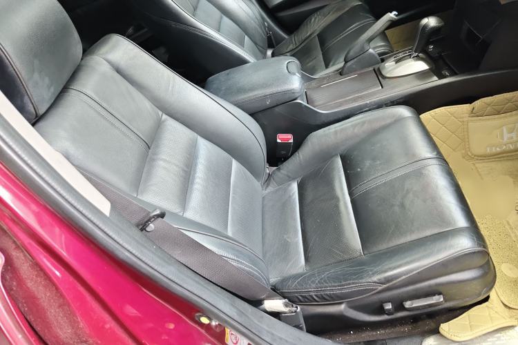 Used Honda Crosstour 2012 2.4L Luxury Edition Right Front Seat