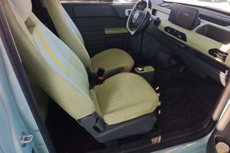 Used Geely Galaxy Panda 2024 Panda Mini 200km Endurance Bear
