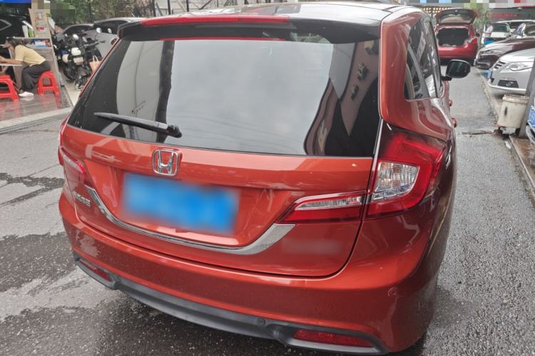 Used Honda Jade 2013 1.8L automatic Comfort version 5 seats Rear