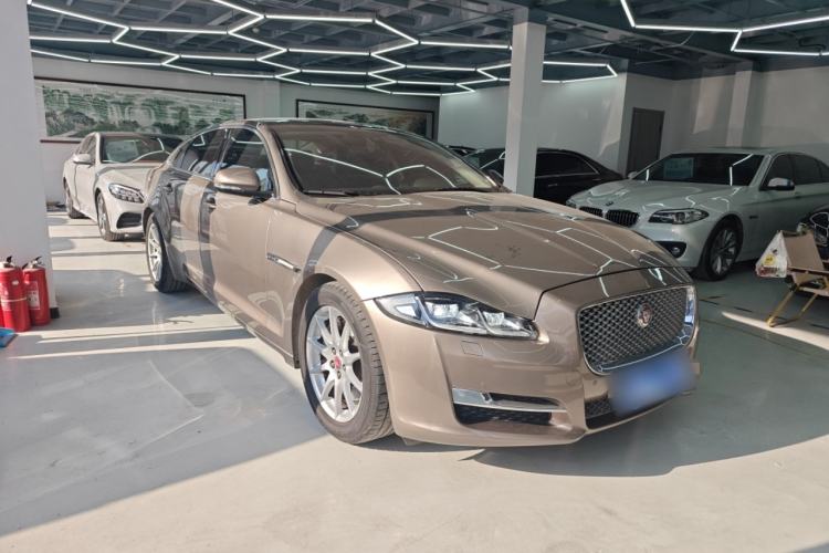 Used Jaguar XJ 2016 XJL 2.0T Two-Wheel-Drive Elegant Business Edition