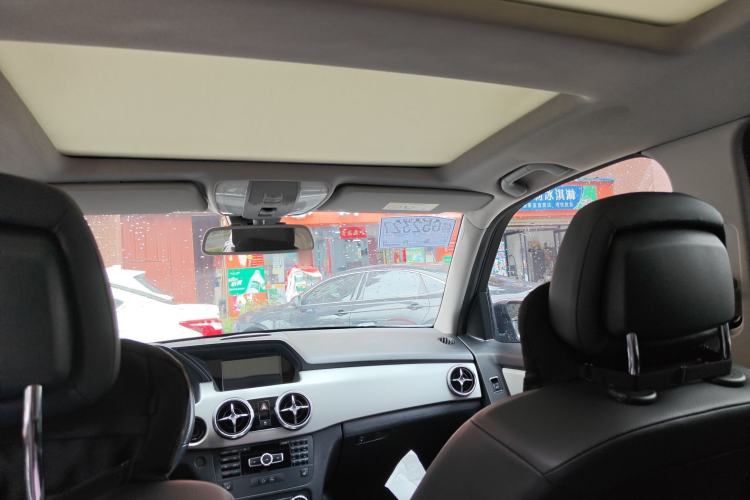 Used Mercedes-Benz GLK-Class 2013 GLK 300 4MATIC Dynamic Sunroof Model
