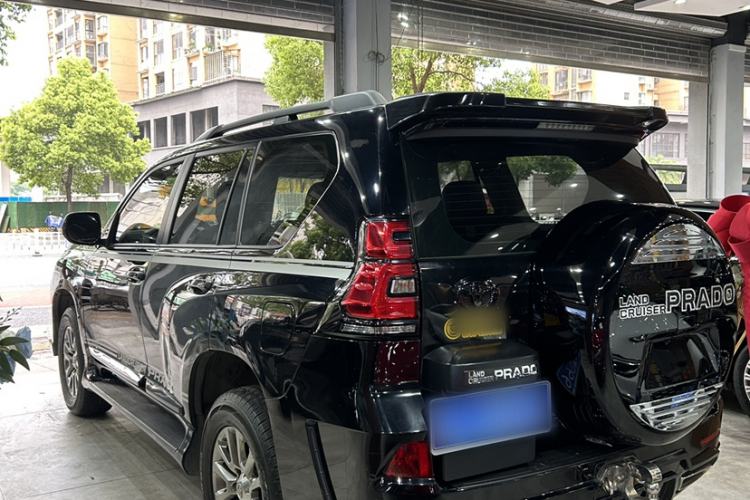 Used Toyota Prado  Exterior 1