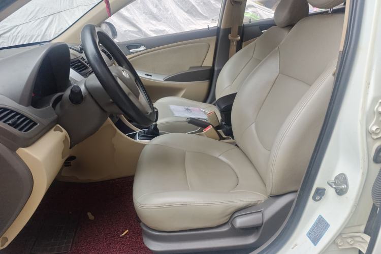 Used Hyundai Verna (older generation) 2010 Sedan 1.4L Manual Comfort GS
