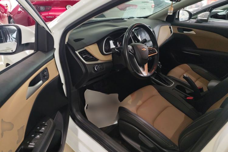 Used Chevrolet Monza 2020 320 Automatic Enjoyment Edition Driver Seat