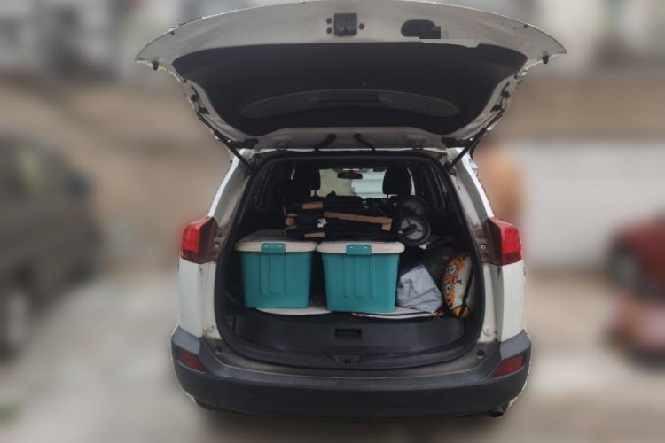 Used Toyota RAV4 2015 2.0L CVT 4x4 Trend Edition Trunk